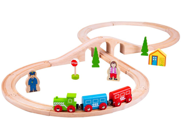figure of eight wooden train set